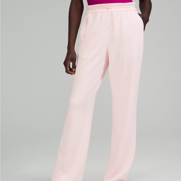 ISO lululemon softstreme strawberry milkshake pants - Picture 1 of 1